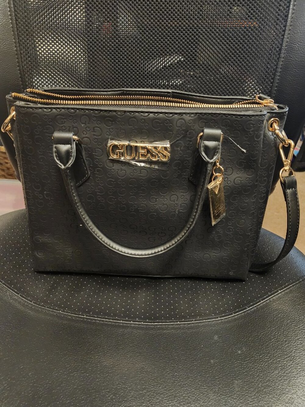 GUESS PURSE CROSS BODY BLACK